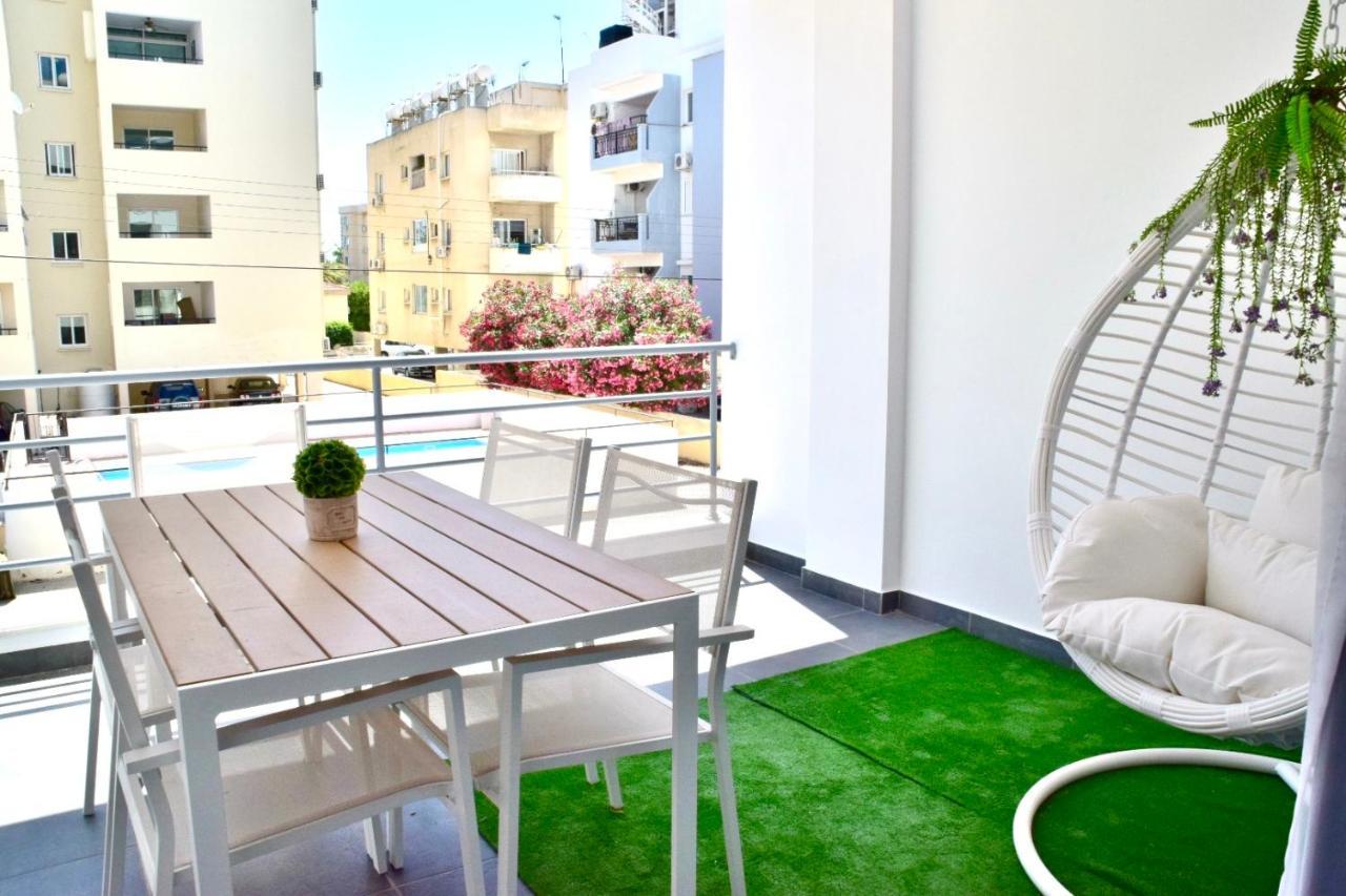 Ferienwohnung Coastal Getaway Larnaka Exterior foto